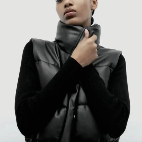 Zara Black Puffer Vest - Picture 2 of 9
